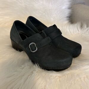 Dansko Tamara Black Leather Slip On Clog Size 39 US 8.5-9